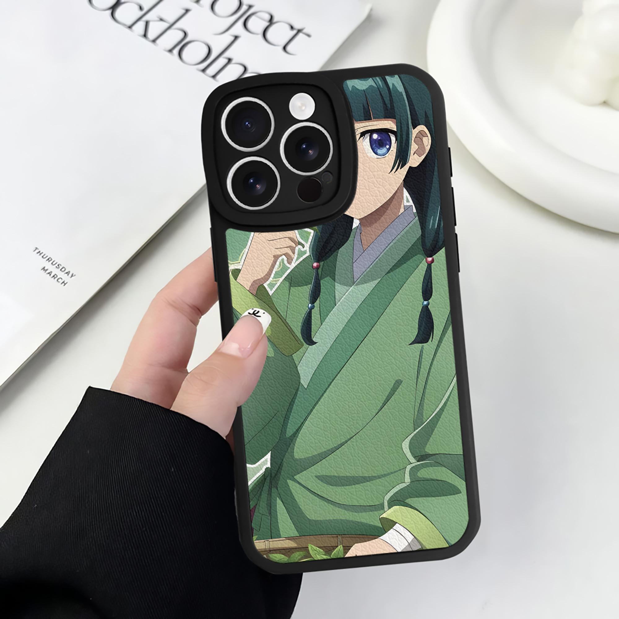 （画像用） 薬屋のひとりごと The Apothecary Diaries 【iPhone 16シリーズ対応】シリコンスマホケース（レザー調） 材質：シリコン